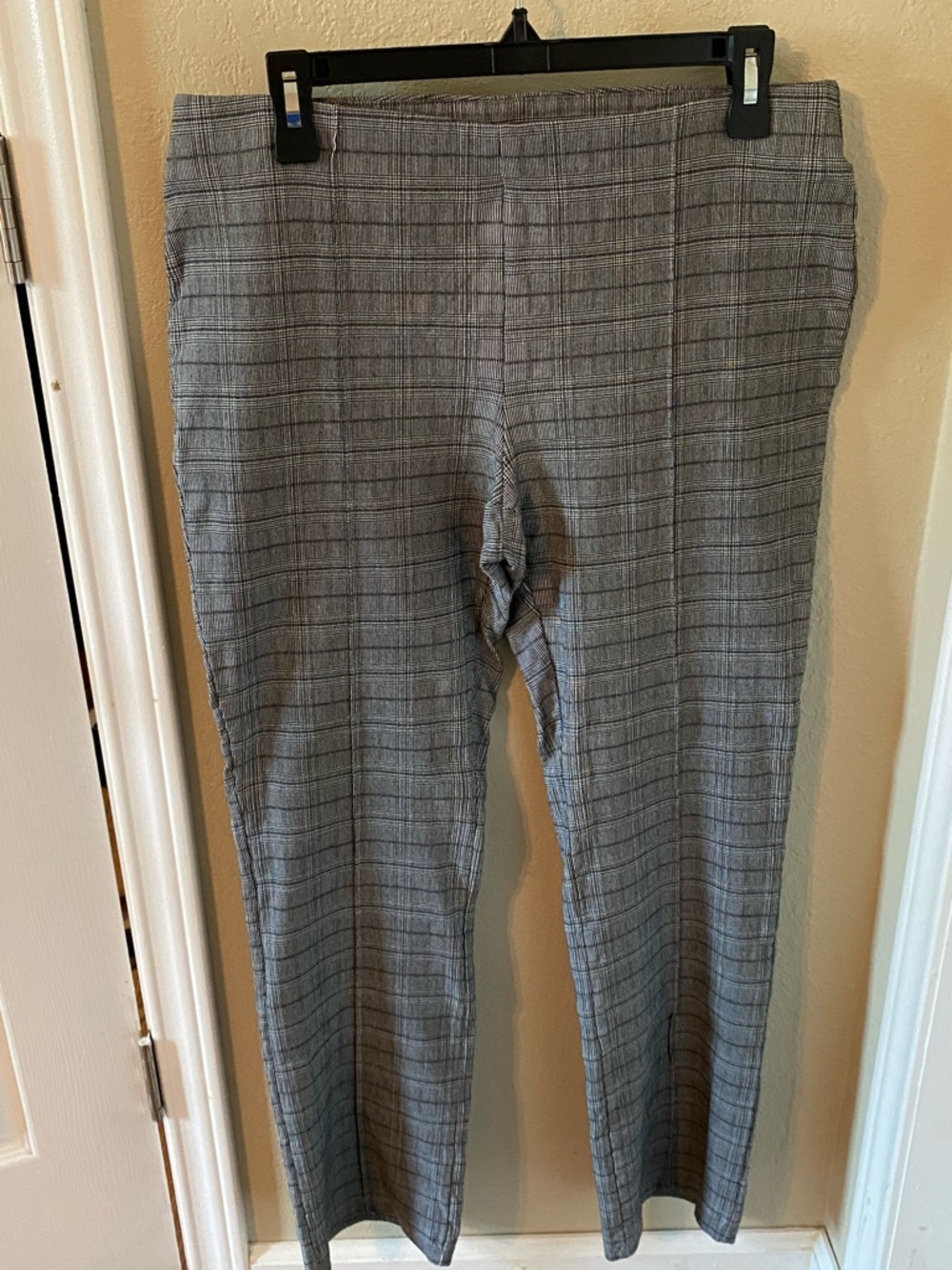 Gray & Black Plaid Women’s Pull-On Pants - Classic Tailored Fit by retrology-LG